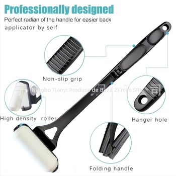 Aplikator pentru spate pentru creme, loțiuni și cremă de protecție solară, cu mâner lung pliabil și roller din burete | Material: plastic ABS