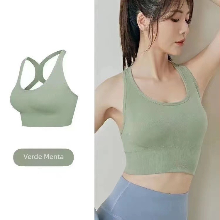 Top sport din nylon pentru torace, fără bretele, cupă 3/4, model mediu, respirant și cu absorbție de transpirație, pentru femei