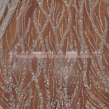 Aplicație dantelată cu mărgele pentru rochie de mireasă (100% poliester, Destinație: îmbrăcăminte de modă, Brand: Ruixin lace, Standard de calitate GB)