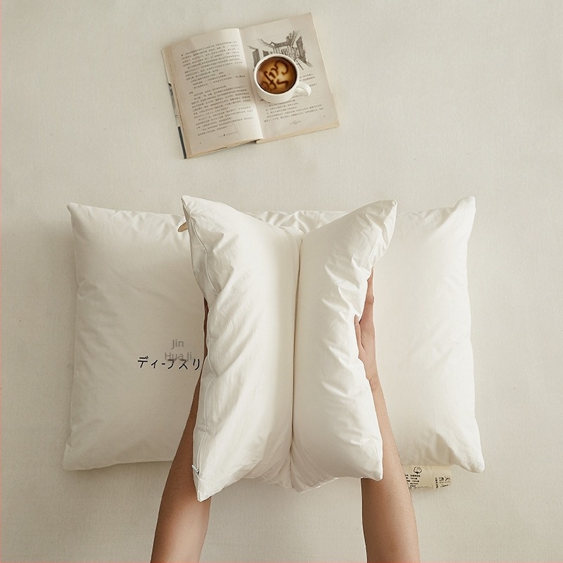 Pernă dreptunghiulară cu umplutură din bumbac Xinjiang, detașabilă și lavabilă, pentru o persoană.