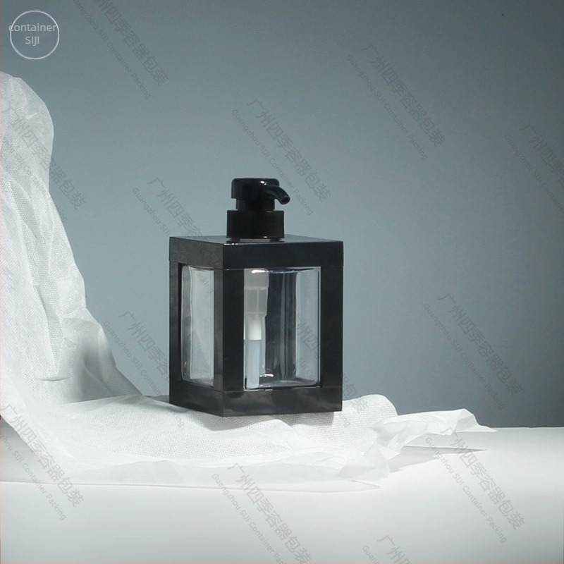 Recipient PET pentru șampon, formă pătrată, cap pompă, turnare prin injecție, serigrafie.