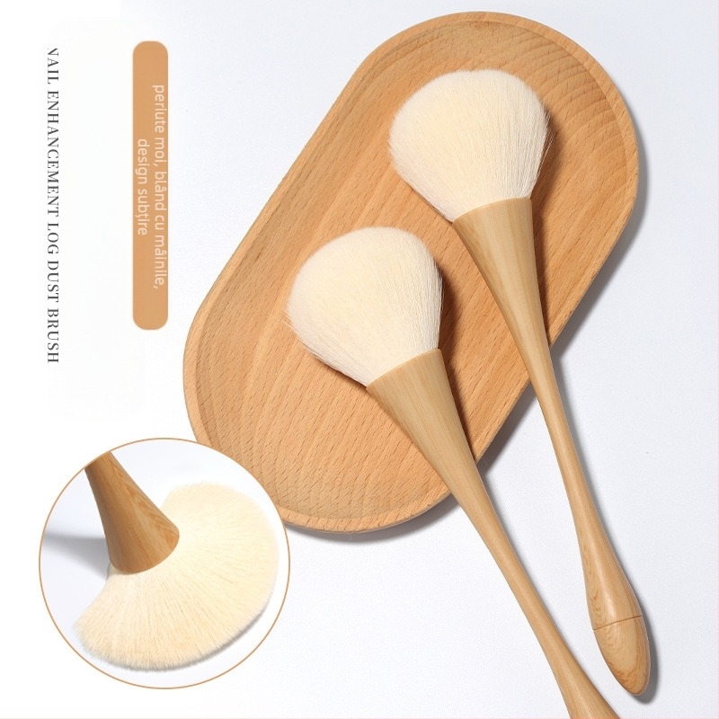 Perie de curățare a unghiilor — peri moi, mâner compact, pentru pudra de unghii. Brand: Chusha; Categorie: Perie de curățare; Import: Nu; Tip brand: Brand domestic