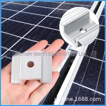 Suport pentru panouri solare din aliaj de aluminiu – set blocuri de presiune pentru profile din aluminiu, cu glisor și piuliță (greutate 0,053 kg)