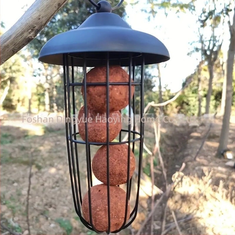 Hrănitoare de păsări suspendată, metal cu vopsea pulbere, design în formă de sferă anti-vânt, origine Guangdong, pentru păsări adulte, fără import