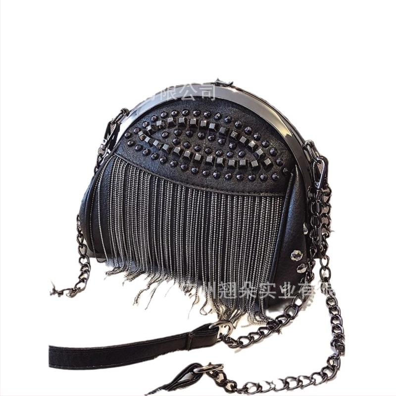 Geantă de umăr din PU, formă de scoică — închidere cu clips, stil subraț, buzunare interne pentru telefon și buzunar cu fermoar