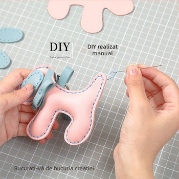 Pandantiv pentru câine din piele PU, breloc pentru geantă, cusut manual, stil Lovable wind, cadou potrivit