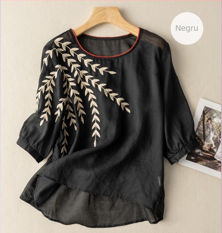 Tricou din bumbac și in, mâneci scurte, guler rotund, 50–70% conținut de bumbac, vară 2023, stil retro literar.