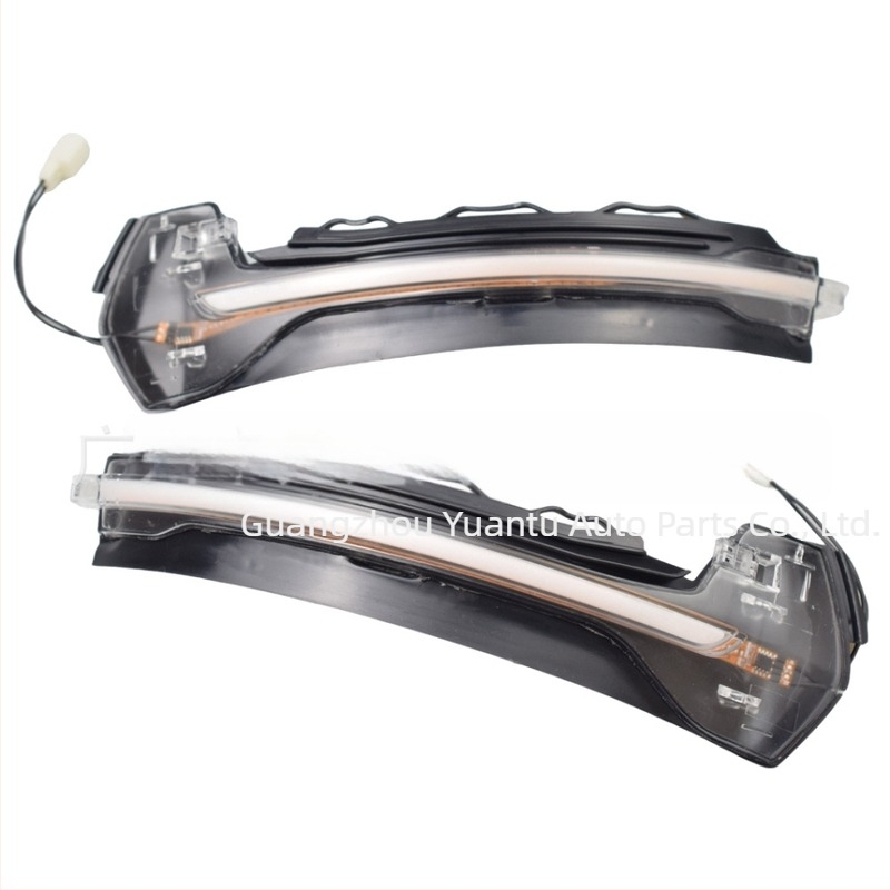 Audi A3 8V (2013-2020) Luminile de semnalizare pentru oglinda retrovizoare — ABS, 12V, 5W, Model 8V0 949 101/102, iluminare duală (galben cu nuanțe albastre și albe)