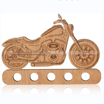 Ornament din lemn pentru birou în stil modern minimalist