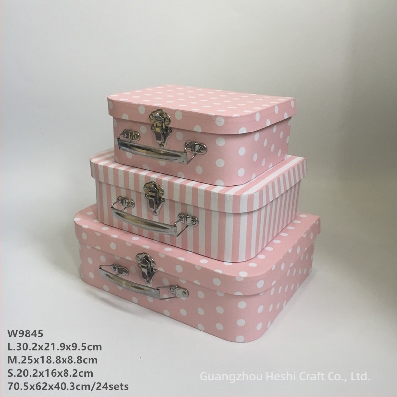 Cutie de cadou pentru nuntă cu floare eternală – stil european retro, set portabil de trei valize (modelele W9844–W9847) cu ambalaj cadou