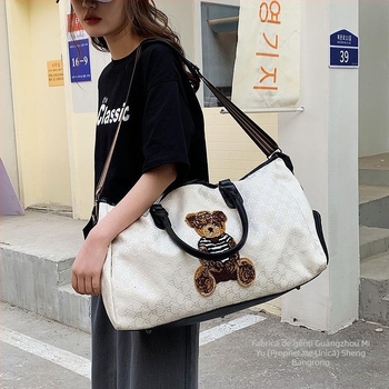 Geantă de voiaj din fibră de carbon, fermoar, roți universale, 600 g, încuietoare cu cifru obișnuit