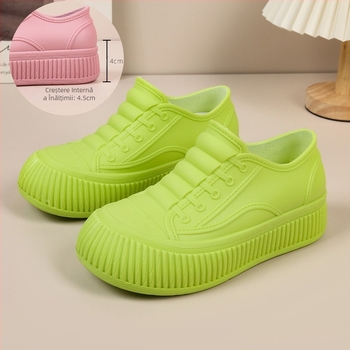 Cizme de ploaie pentru femei - impermeabile, PVC partea superioară, gambă joasă, slip-on, toc mic 1–3 cm