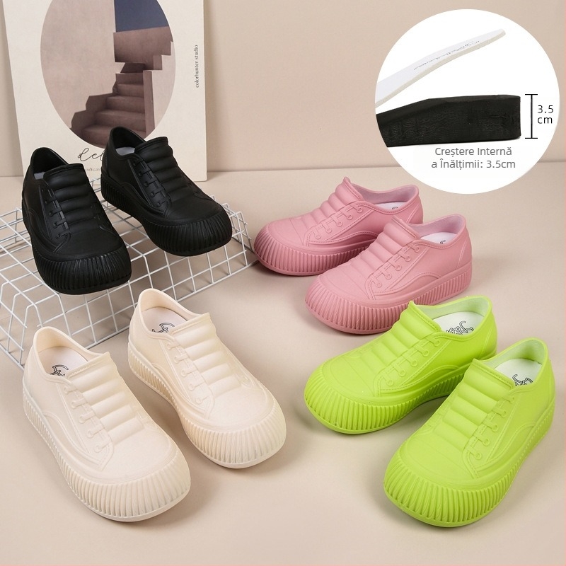 Cizme de ploaie pentru femei - impermeabile, PVC partea superioară, gambă joasă, slip-on, toc mic 1–3 cm