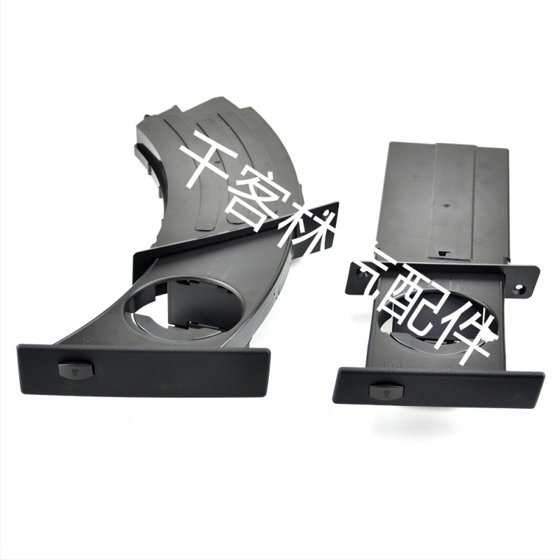 Suport pentru pahare BMW E60 – ABS, compatibil cu modelele 525, 528, 530, 535, 545; montaj pe panoul de bord