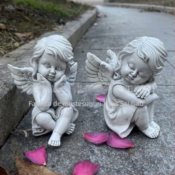 Statuie Cupidon – Îngeruleț din rășină pentru curte, decor modern minimalist; Material: rășină; Categorie: meșteșuguri din rășină; Ambalare: ambalaj carton