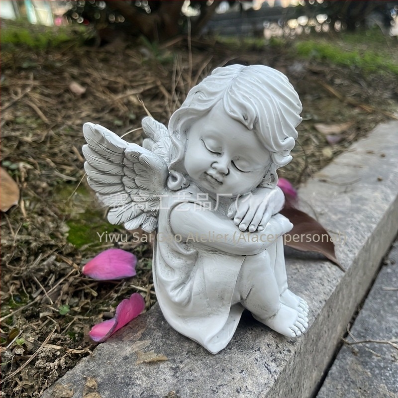 Statuie Cupidon – Îngeruleț din rășină pentru curte, decor modern minimalist; Material: rășină; Categorie: meșteșuguri din rășină; Ambalare: ambalaj carton