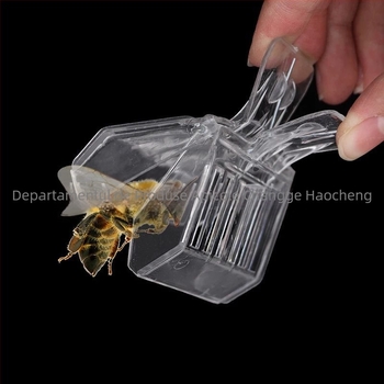 Unealtă de apicultură pentru capturarea reginei: clipsuri plastice și cuier pentru cuibul reginei, marcă Haocheng bee products business department, pentru apicultură și zootehnie
