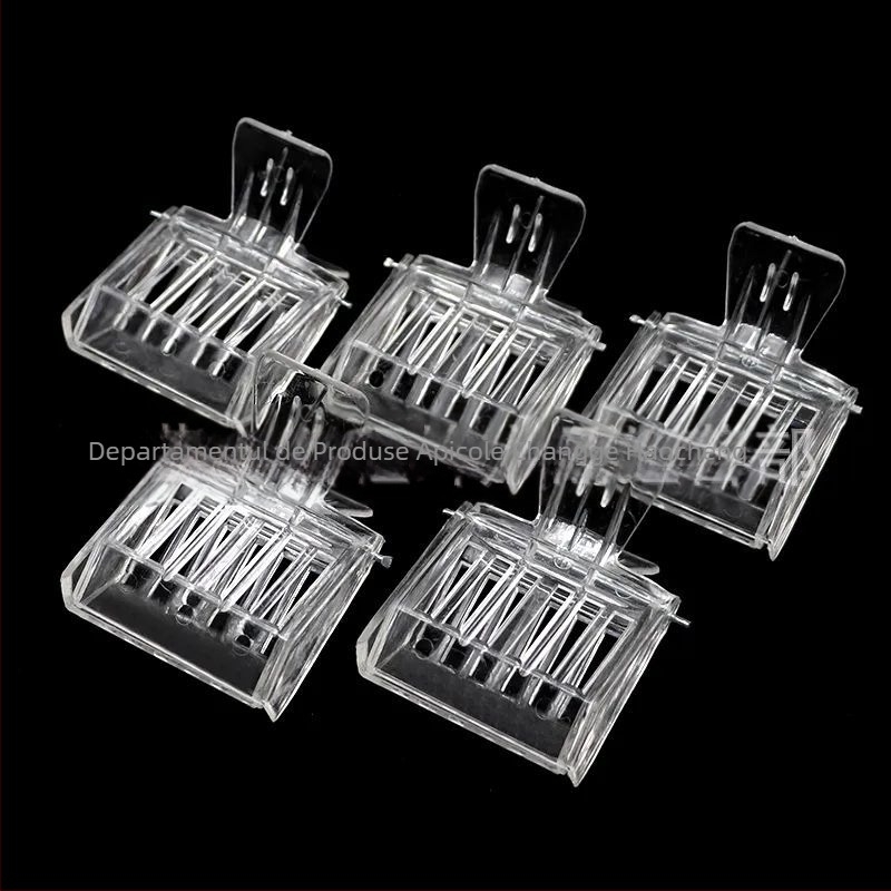 Unealtă de apicultură pentru capturarea reginei: clipsuri plastice și cuier pentru cuibul reginei, marcă Haocheng bee products business department, pentru apicultură și zootehnie