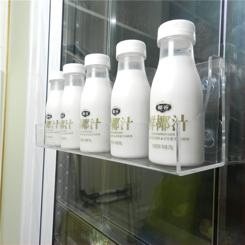 Suport acrilic cu ventuză pentru băuturi – transparent, design modern minimalist; potrivit pentru living, dormitor, birou sau pe masă; pentru telecomenzi, telefon, cosmetică, obiecte mărunte și cabluri.