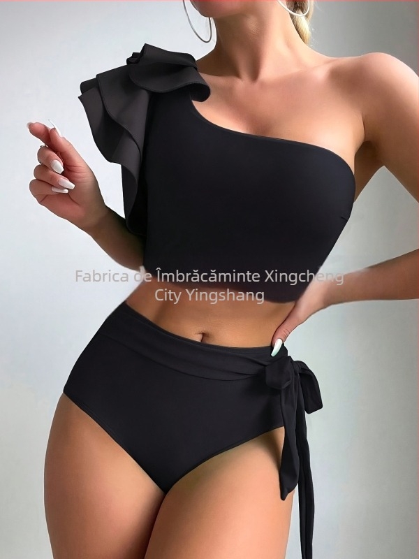 Costum de baie două piese, bretele diagonale pe umeri, talie înaltă, vârf căptușit, material nylon, căptușeală poliester