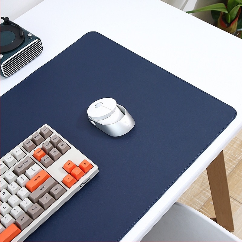 Pad de mouse din piele, dublă față, cusut, cu logo imprimat, personalizabil după desene