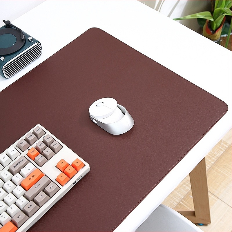 Pad de mouse din piele, dublă față, cusut, cu logo imprimat, personalizabil după desene