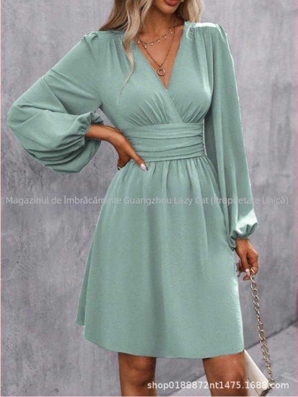 Rochie din polyester, croială A-line, decolteu în V, mâneci tip felinar, talie înaltă cu detaliu plisat