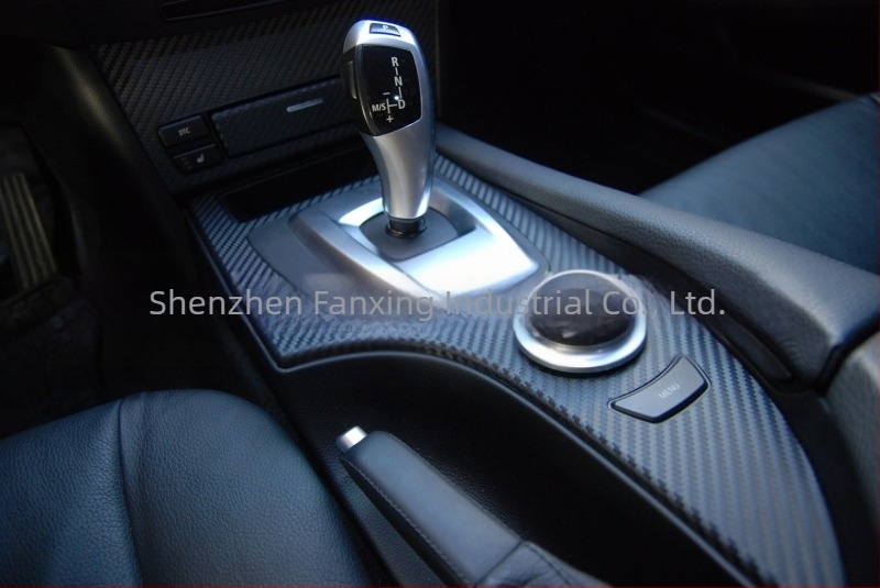 VIKIK film PVC pentru acoperire auto cu textură carbon 3D, efect de schimbare a aspectului, instalare prin lipire, personalizare disponibilă