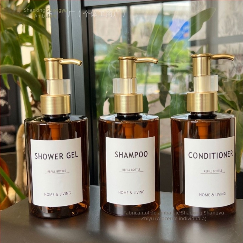 Set călător într-o sticlă cilindrică de 200ml, Brand Craftsmanship, PET, Blow molding, Nivel ambalaj 3, AJ200ml