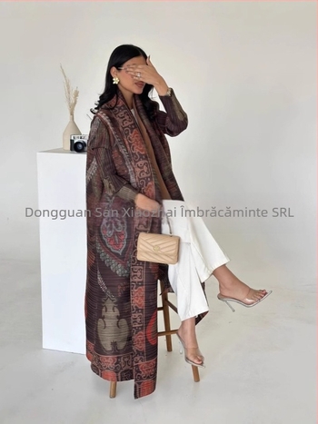 Three Small Houses Halat lung plisat pentru femei cu imprimeu, stil național, poliester 95%+, croială presată, primăvara 2025