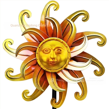 Moară de vânt metalică pentru grădină cu fața soarelui zâmbitoare pe două niveluri – decor în stil artă modernă