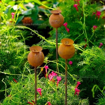 Col decorativ din oțel pentru gazon – artă geometrică metalică, stil minimalist modern