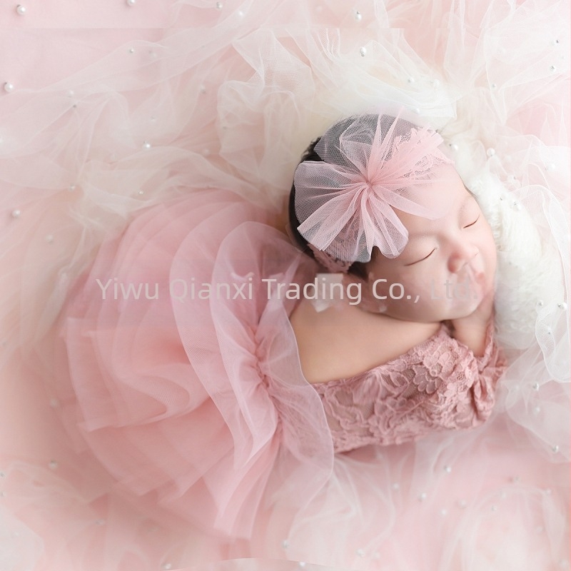 Salopetă pentru nou-născuți din dantelă și plasă fină, mâneci lungi, închidere tip pulover, pentru fete 0–1 ani