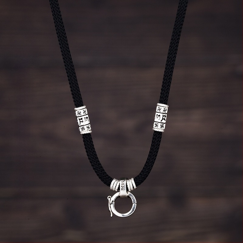 Colier unisex cu pandantiv, cataramă și șnur Passepartout (Material: Ornamente din argint; Origine: Utilizare generală; Marcă: Altă; Calitatea metalului prețios: Altă; An: Altul)