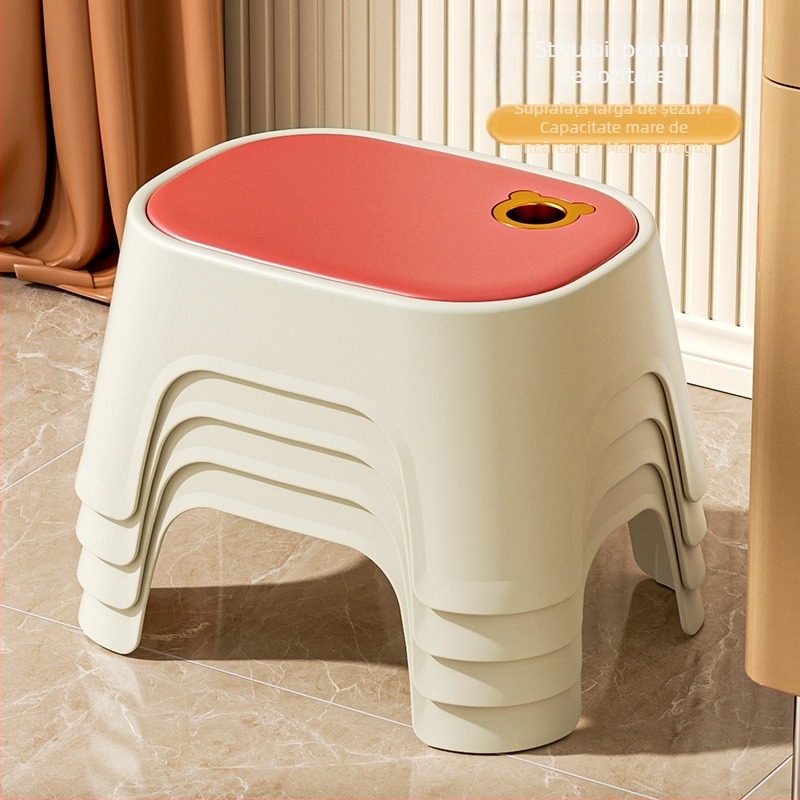 Taburet din plastic pentru uz casnic, cu construcție întărită, mic, antiderapant, pentru living.