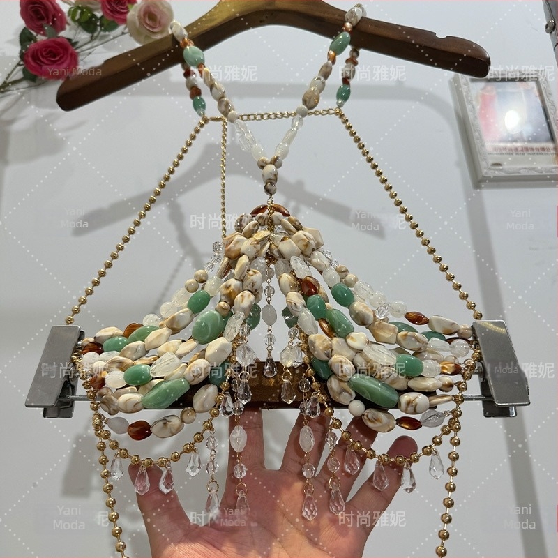 Top halter cu mărgele și lanț corp – pentru femei, stil drăguț, proaspăt și dulce; 50–70% conținut material principal, Material: Altul, Sex: Feminin