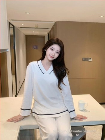 Pijamale pentru maternitate pentru alăptare, mâneci lungi, decolteu în V, culoare solidă, bumbac >95%, cod A2209