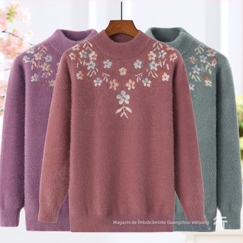 Pulover de damă din velur de nurcă și amestec de lână, croială lejeră, guler pe jumătate înalt, mâneci lungi, model floral