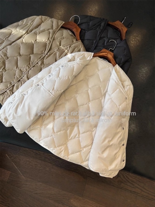 Geacă de puf cu decolteu în V și căptușeală romb, 86–90% puf, ușoară, croială dreaptă