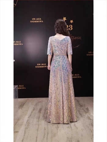 Rochie de seară lungă cu paiete pentru gazdă — elegantă, detalii patchwork, material poliester (amestec poliester) (30-50% / 50-70%), Vara 2025