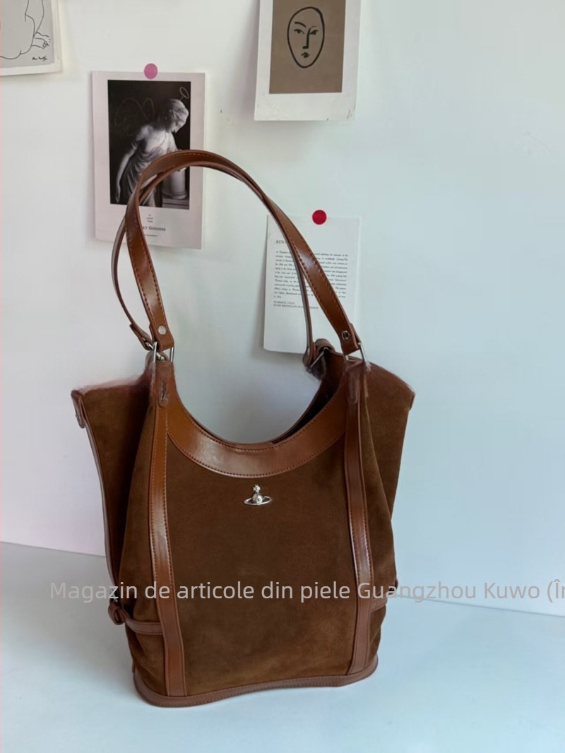 Geantă crossbody tote din velur — formă verticală pătrată, închidere magnetică, buzunar interior cu fermoar și buzunar pentru documente, bretea pe umăr unică