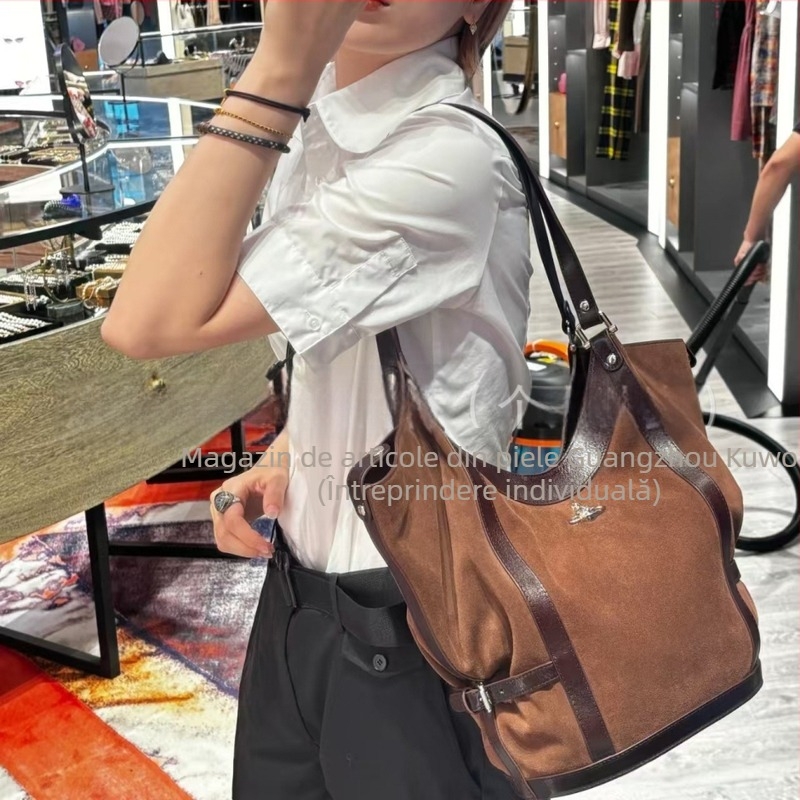 Geantă crossbody tote din velur — formă verticală pătrată, închidere magnetică, buzunar interior cu fermoar și buzunar pentru documente, bretea pe umăr unică