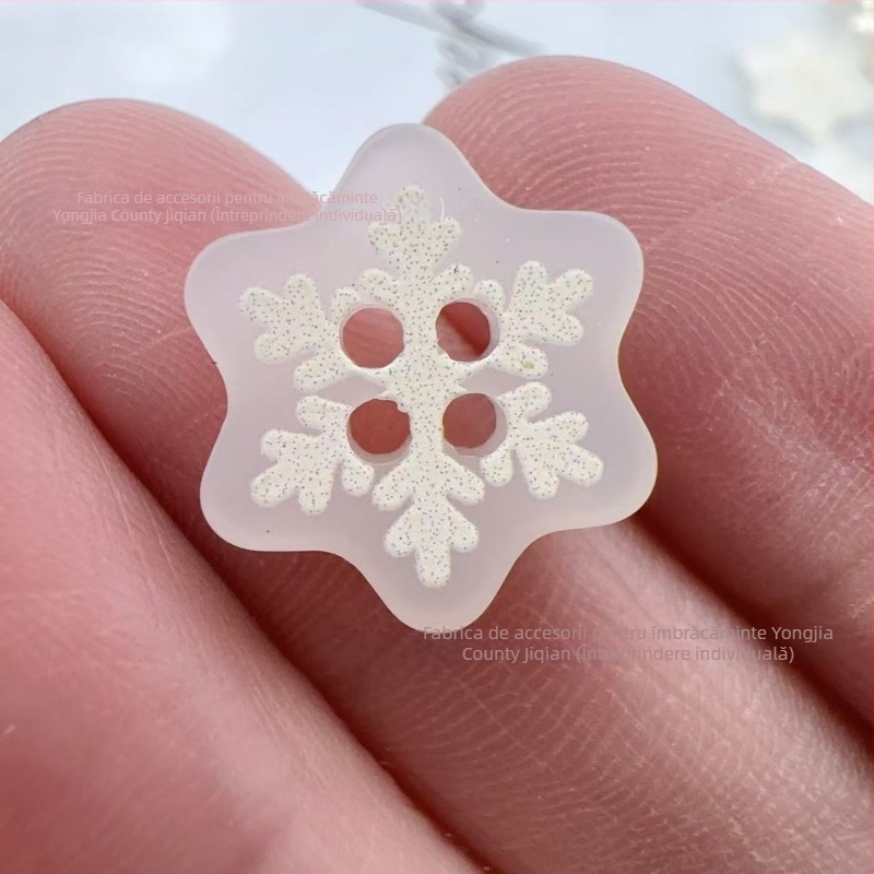 Buton din rășină, în formă de fulg de zăpadă, patru găuri, pentru îmbrăcăminte — buton decorativ de Crăciun, Jiqian Buttons