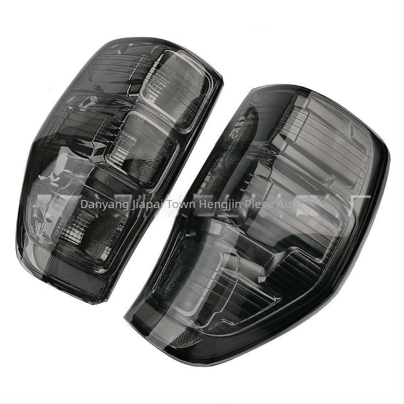 Lampi de stop spate Ford Ranger T6 – 8W, 12V, ABS, Compatibile cu Ford Ranger 2012 și 2021