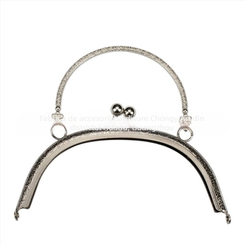 Accesoriu metalic pentru geantă, marca Chuangyi bags, model monocrom, vară 2023