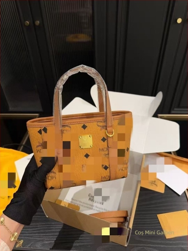 Geantă Tote din PVC, căptușită cu nylon, închidere cu fermoar, buzunar pentru telefon, curea unică de umăr