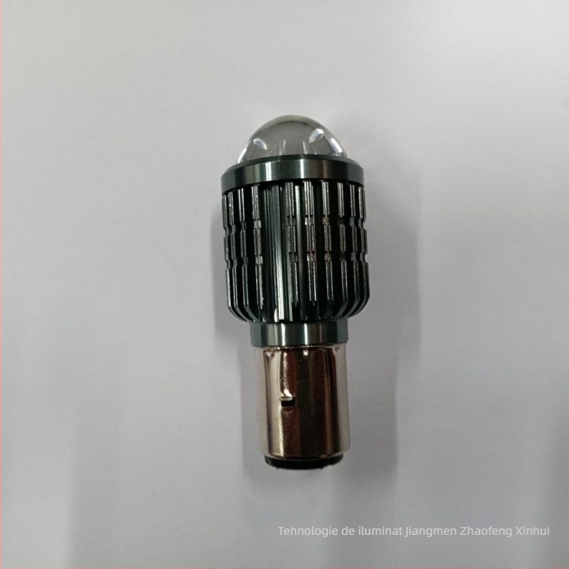 Farul pentru motocicletă LED H4 – 25W, 2500lm, 12-85V, carcasă din aluminiu de tip avionic pentru disiparea căldurii, rezistent la apă și praf