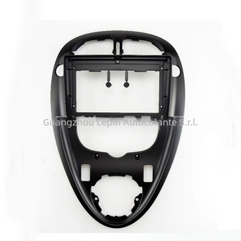 Ramă centrală de navigație pentru Citroen Xsara Picasso (1999–2010) cu ecran Android mare - Material: plastic; Greutate: 1000 g; Tensiune: 12 V; Brand: Peakness.