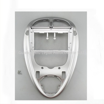 Ramă centrală de navigație pentru Citroen Xsara Picasso (1999–2010) cu ecran Android mare - Material: plastic; Greutate: 1000 g; Tensiune: 12 V; Brand: Peakness.