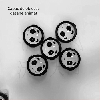 Capac de obiectiv cu design panda – Cartoon Panda Lens Cover, compatibil Canon EOS R5/R6/R7/R10 și 200D, dimensiuni bayonet 43/46/49/52/55/62/67/72/77